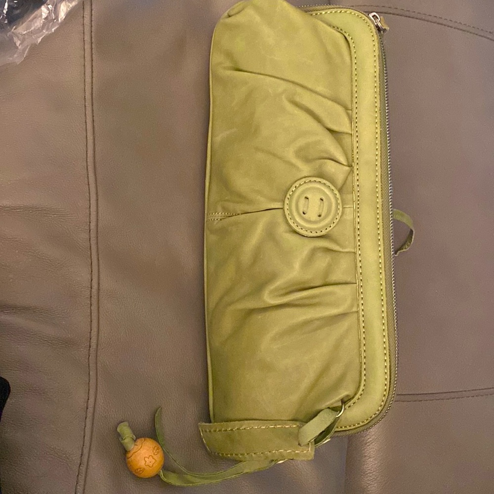 NWT Fossil Wide Mouth Zip Green Clutch Wrist Bag